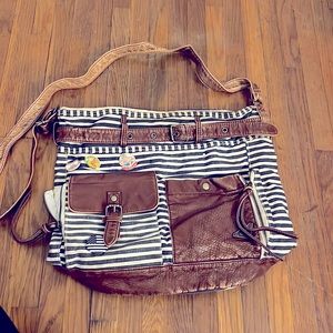 Roxy cross body bag
